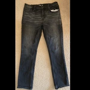 $12 ➡️➡️ 36 W x 32 L Men’s Jeans